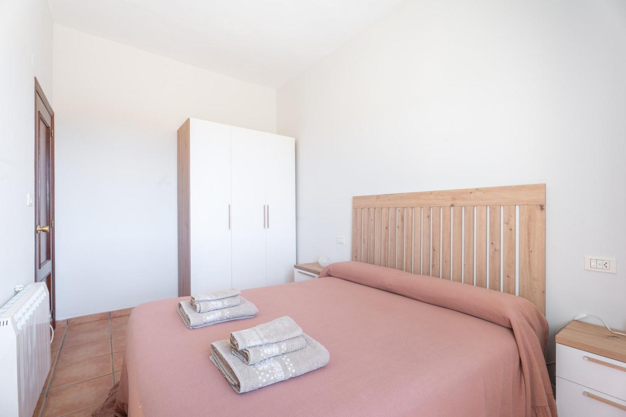 Antiga Escola Pla Del Sabater Apartment คูยา ภายนอก รูปภาพ