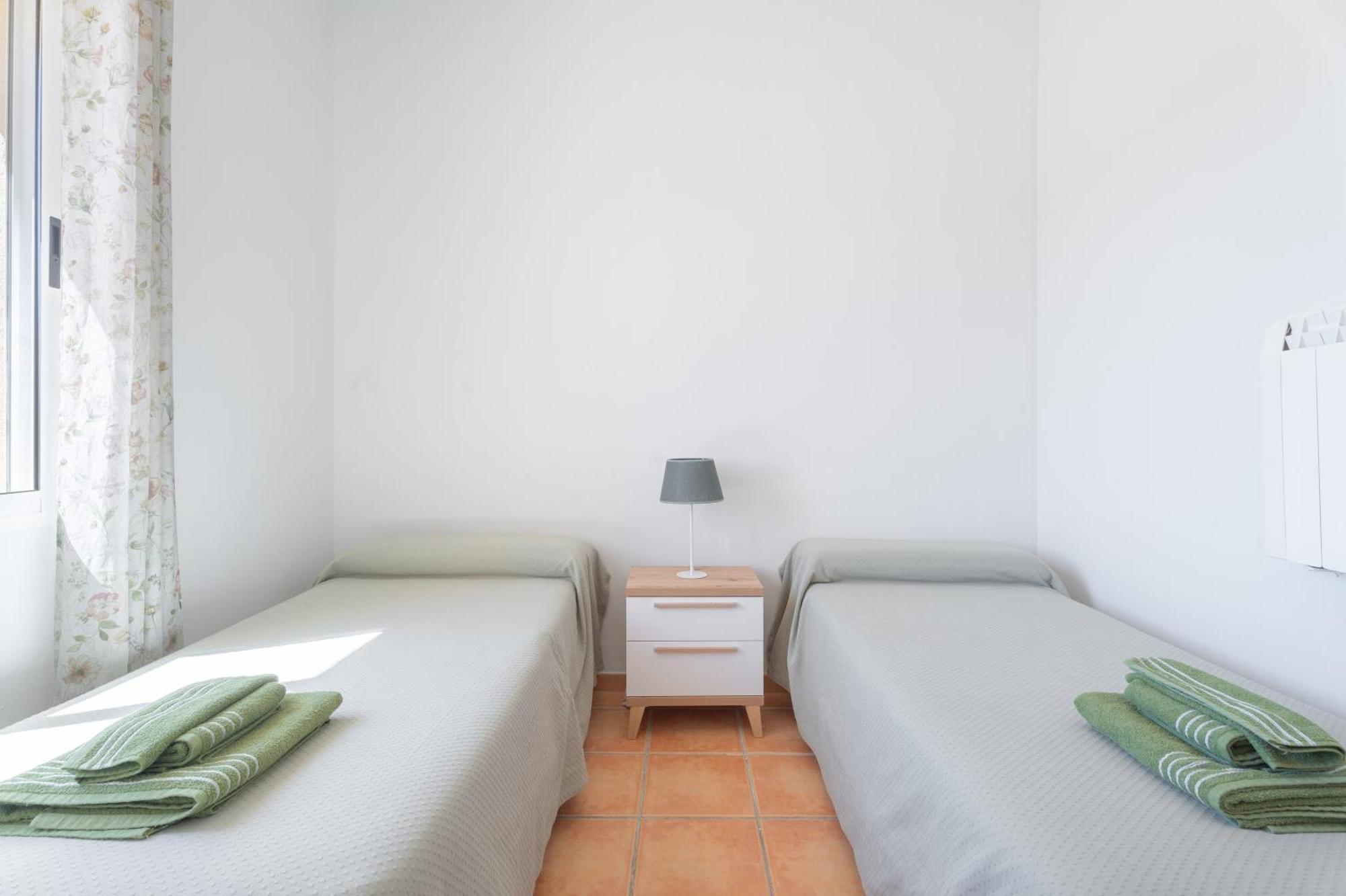 Antiga Escola Pla Del Sabater Apartment คูยา ภายนอก รูปภาพ